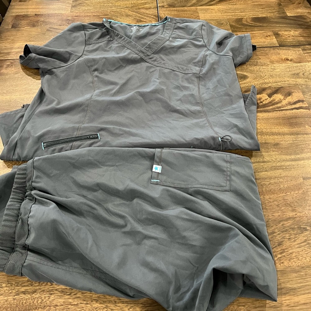 SOLD Scrubstar uniforms